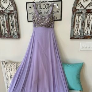 Terani Couture Lavender Evening Gown Size 4